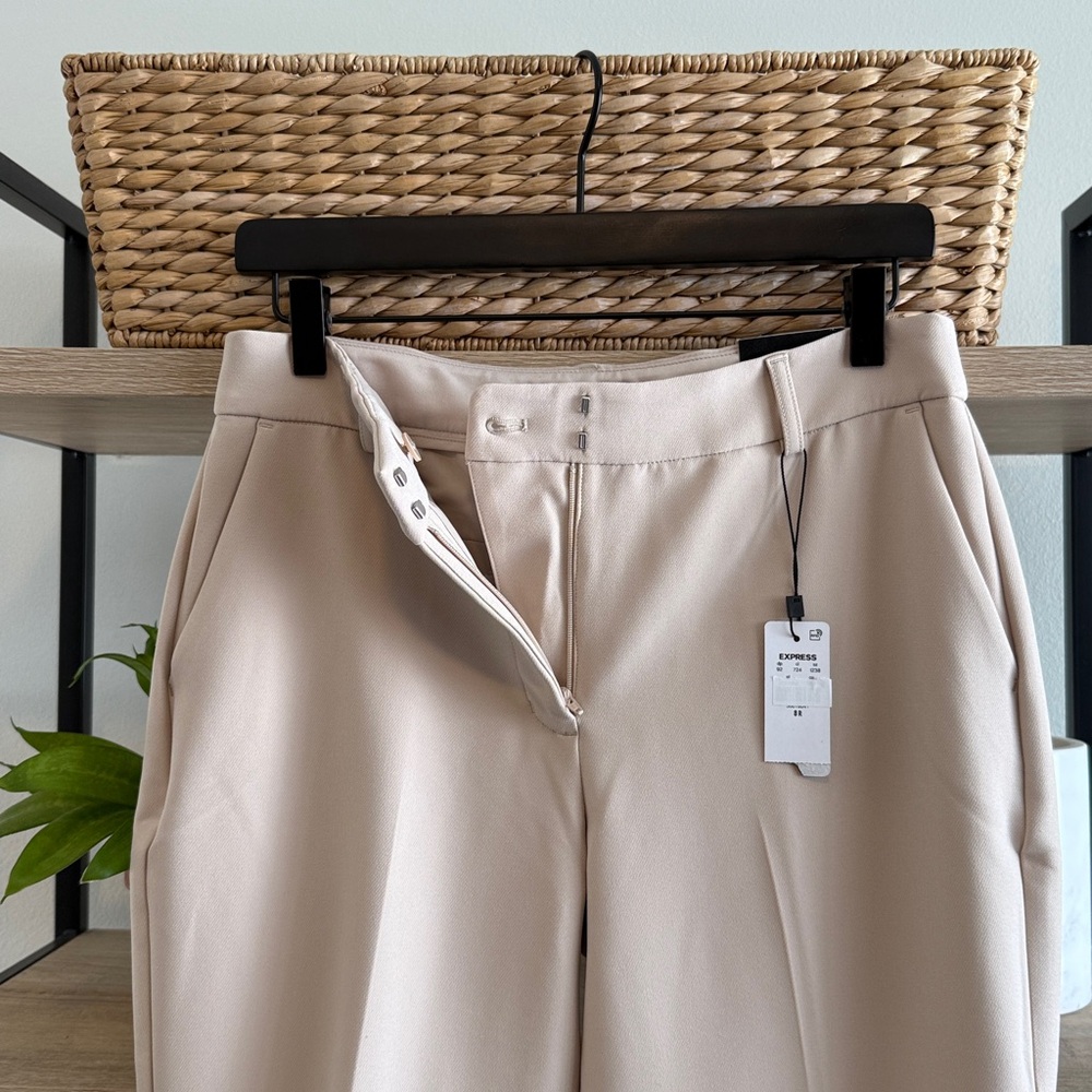 NWT Express Editor Mid-Rise Boot Cut Beige Woven Career Dress Pant Trouser, 8 - Picture 7 of 10